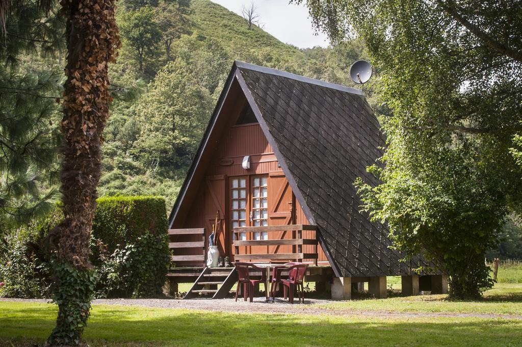 Logis Le Vieux Logis Hotel Lestelle-Betharram Ngoại thất bức ảnh