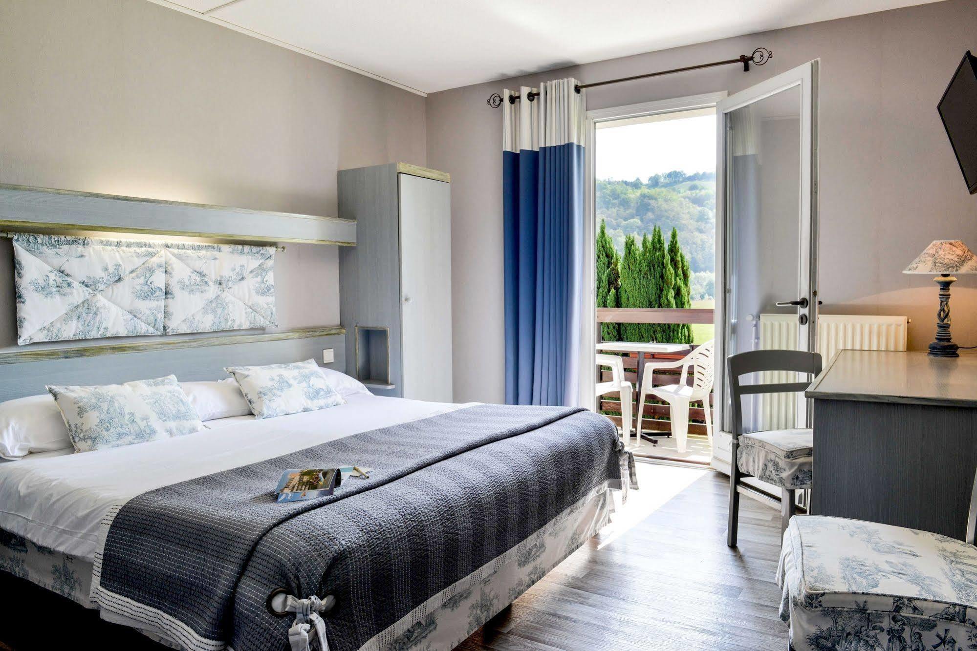 Logis Le Vieux Logis Hotel Lestelle-Betharram Ngoại thất bức ảnh